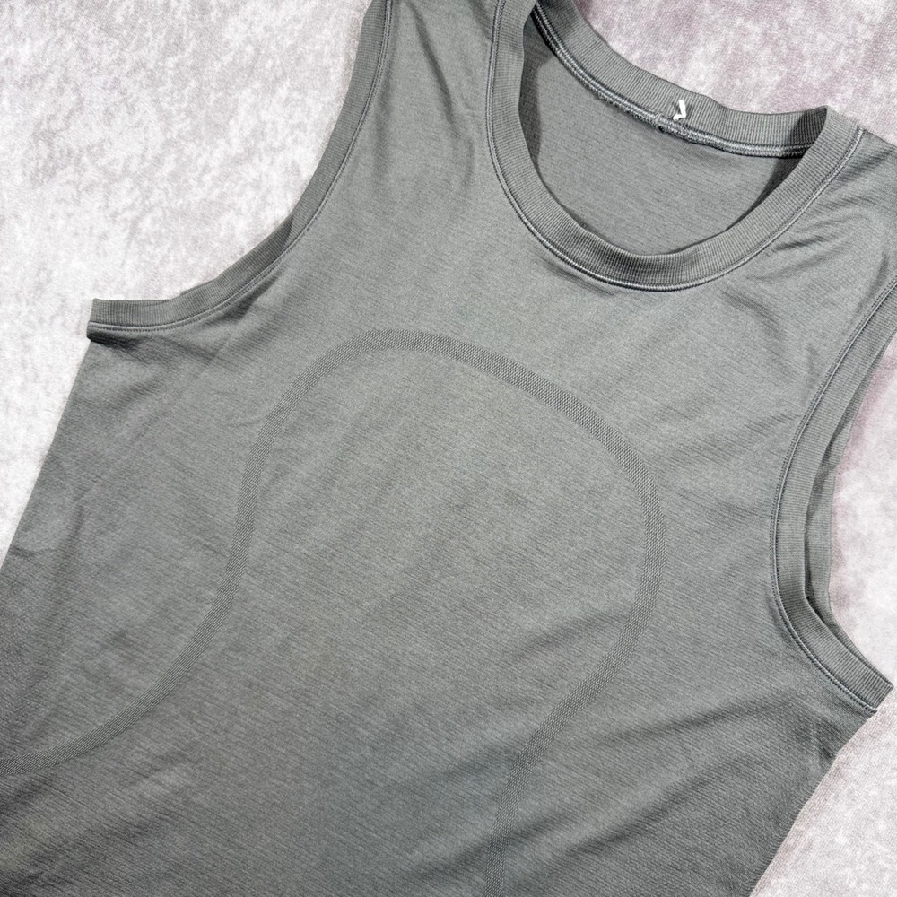 Lululemon Swiftly Tech Tank Top Sage Grey Green Sleeveless Training Shirt Size 6